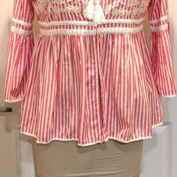 EUC Celestial Blue M 100% Cotton Red and White Pinstripe Blouse with Beading - Picture 5 of 10